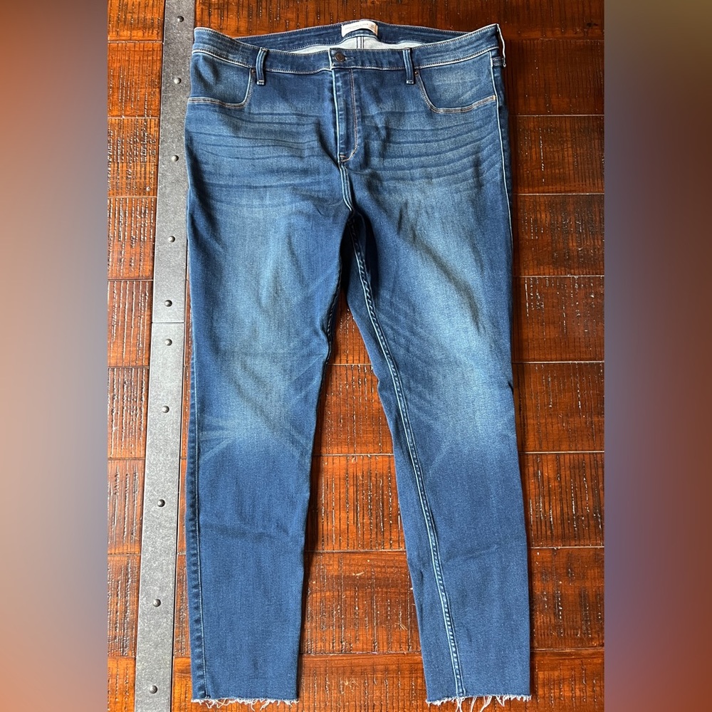 BRAND NEW Abercrombie & Fitch Jeggings